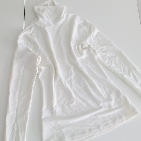 ❄️Wool Blend Thermal Turtleneck Top ~ Fits like S - Picture 4 of 8